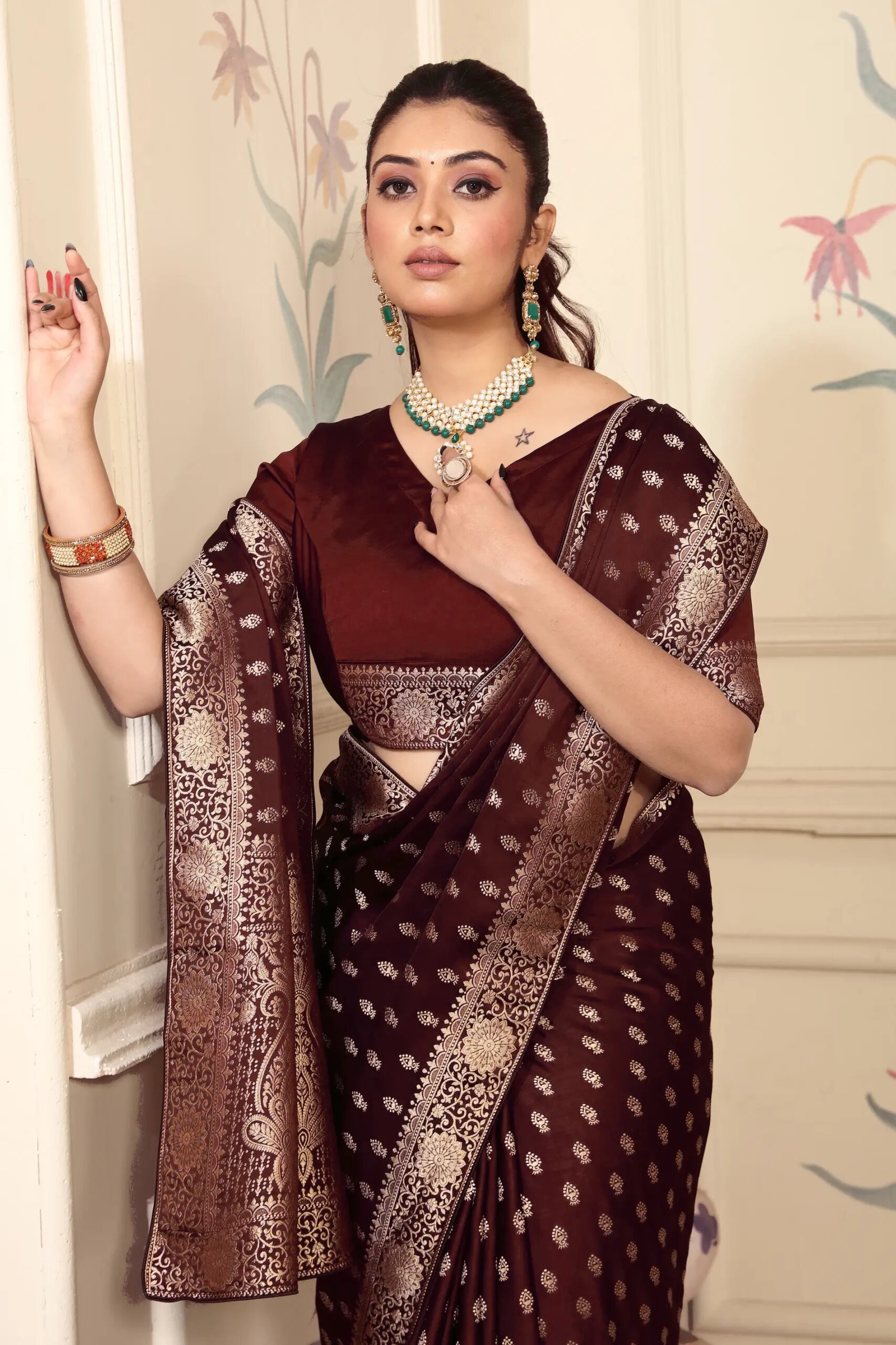 banarasi-silk-brown-color-festival-marriage-gift-anniversary-party-occasion-funnction-bridewear-birthday