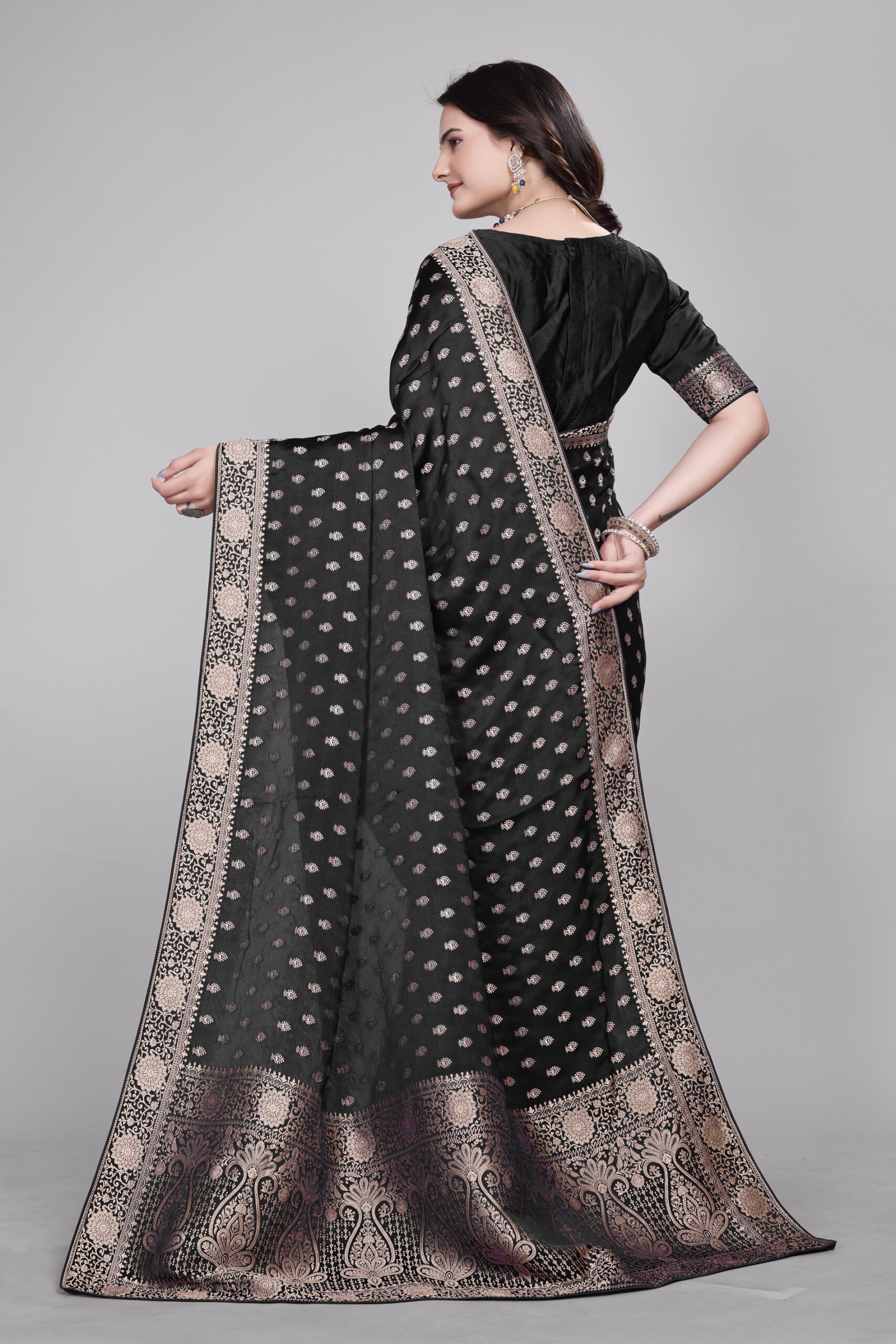 banarasi-silk-blackcolor-festival-marriage-gift-anniversary-party-occasion-funnction3-scaled.
